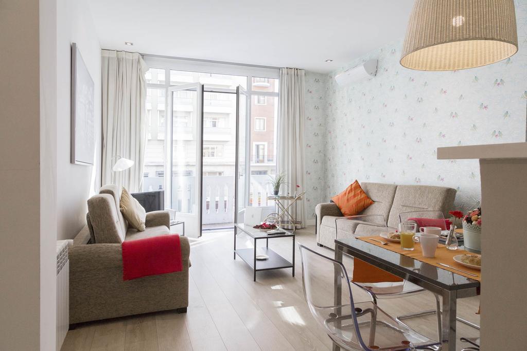 Smartrental Madrid Gran Via Apartments Eksteriør billede