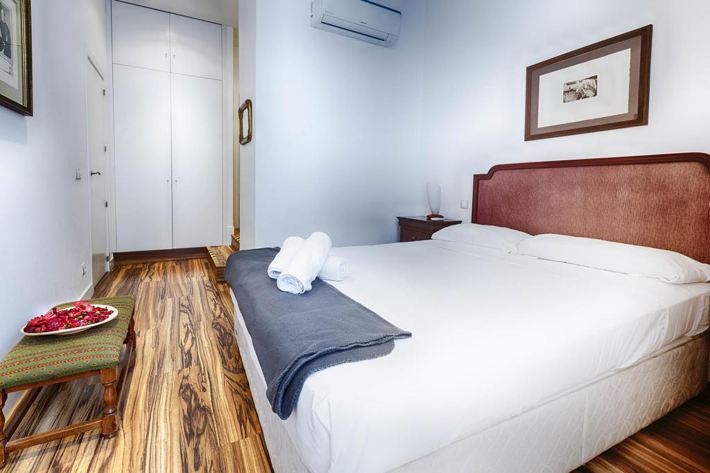 Smartrental Madrid Gran Via Apartments Eksteriør billede
